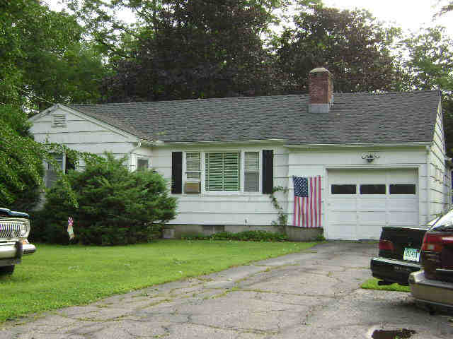 Building photograph for 52 SUNNY RIDGE RD
